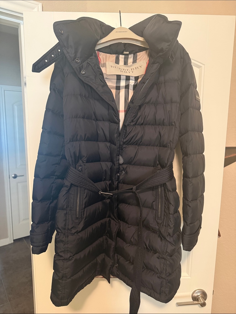 Burberry Black Quilted Belted Puffer Coat with Check Lining